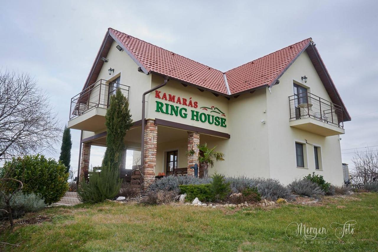Kamaras Ring House Bed & Breakfast Mogyoród Екстериор снимка
