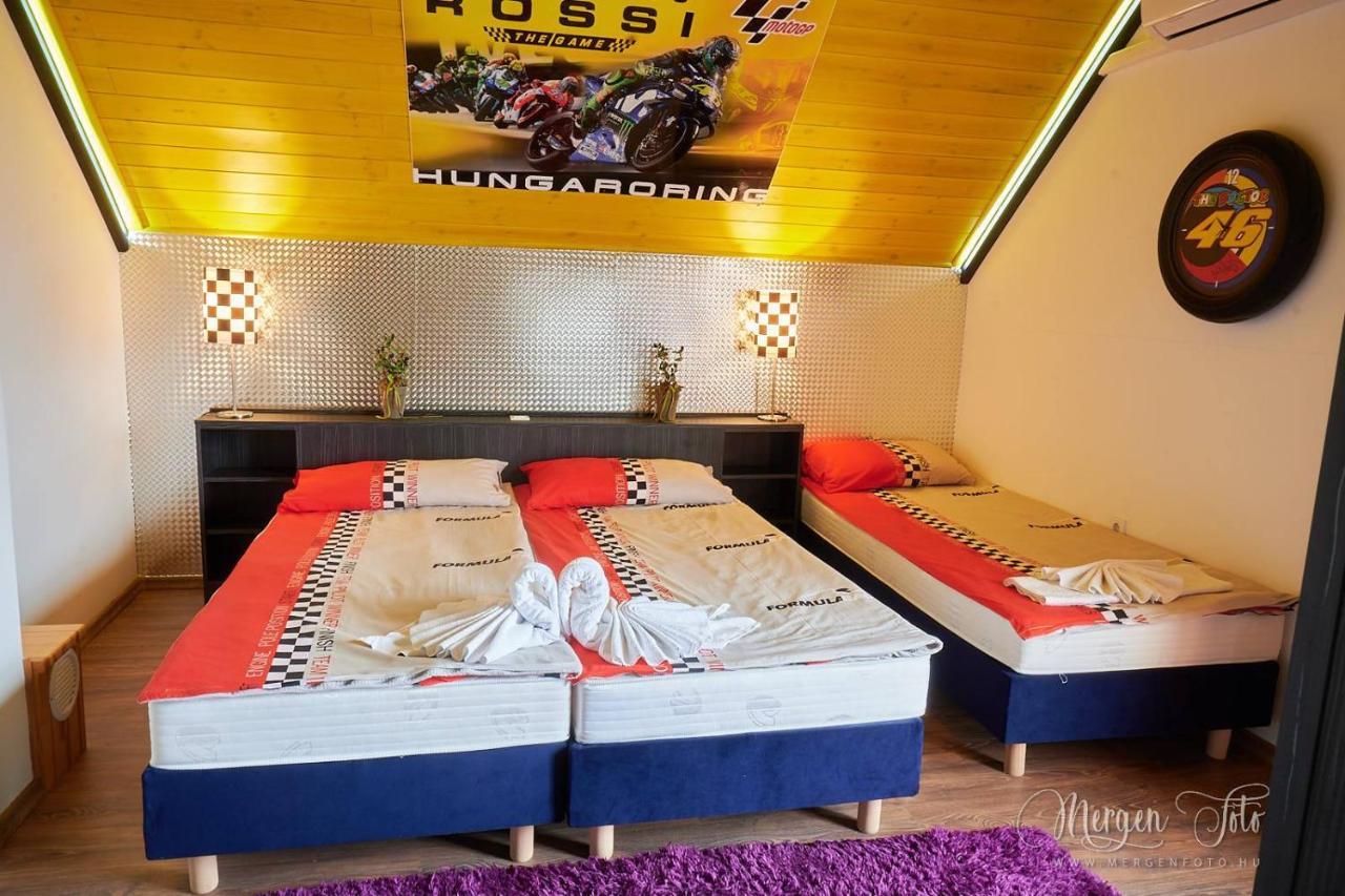 Kamaras Ring House Bed & Breakfast Mogyoród Екстериор снимка