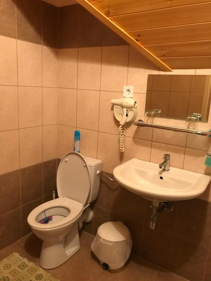 Kamaras Ring House Bed & Breakfast Mogyoród Екстериор снимка